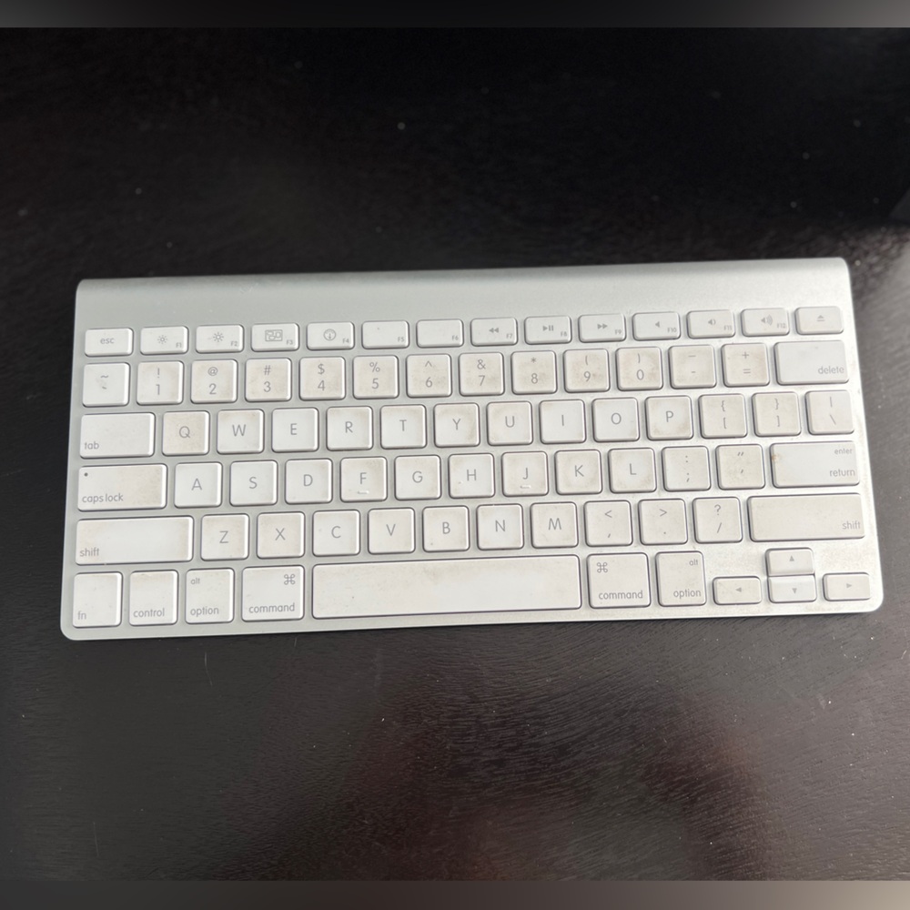 Apple Wireless Keyboard